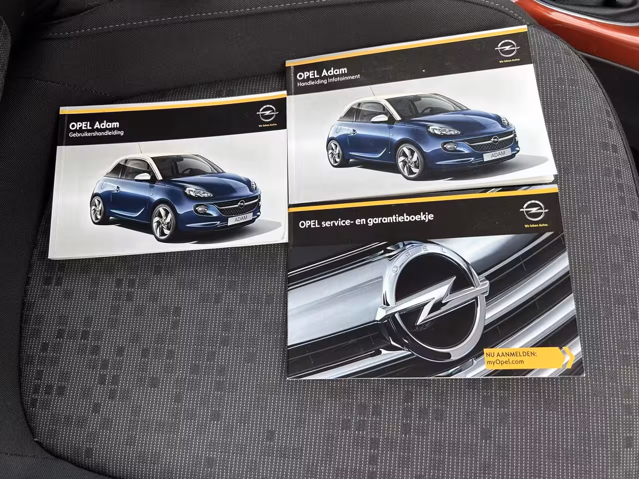 Opel ADAM 1.2 Airco/cruise control/16”sportvelgen en nog veel meer