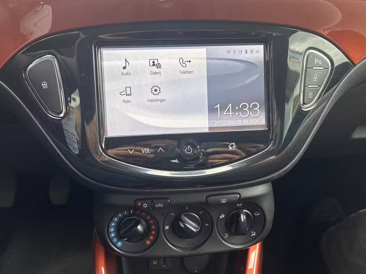 Opel ADAM 1.2 Airco/cruise control/16”sportvelgen en nog veel meer