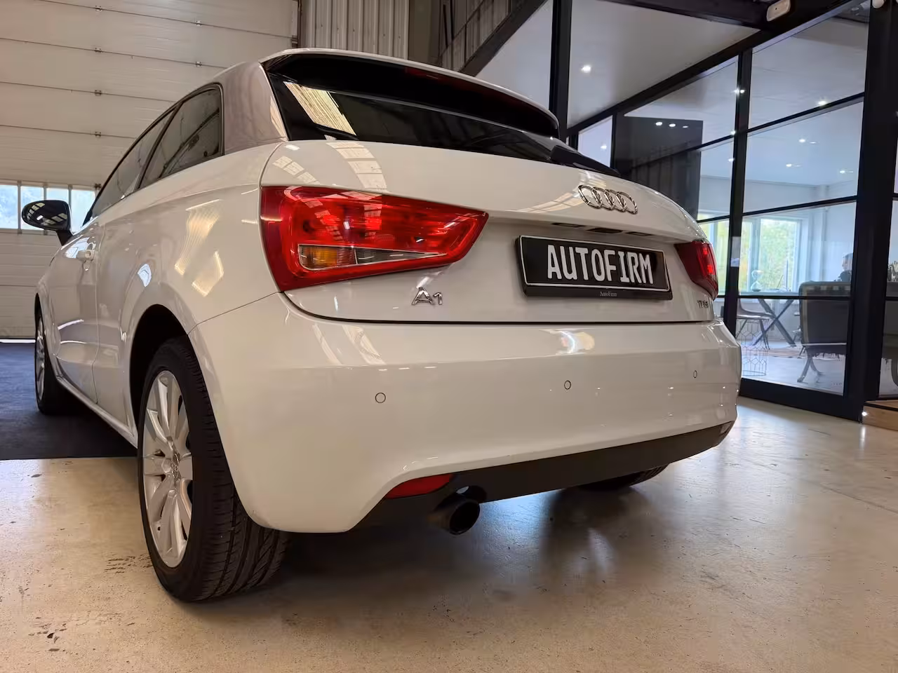 Audi A1 1.2 TFSI Ambition Nette auto Dealer onderhouden Navigatie Bluetooth verbinding Stoelverwar