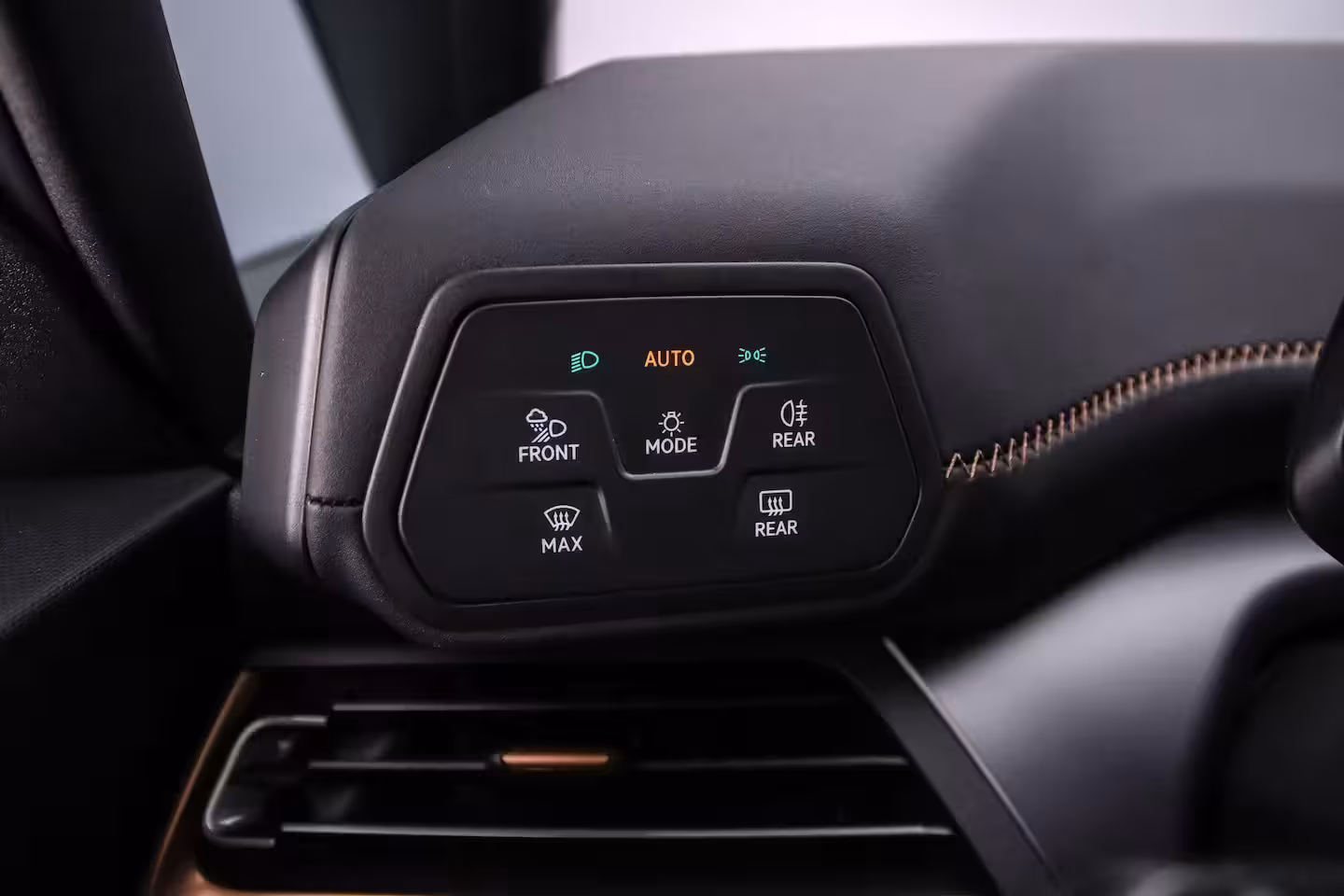 Cupra Born Adrenaline 62 kWh 204pk Automaat Adaptive cruise control, Navigatie, Stuurwiel verwarmd, A
