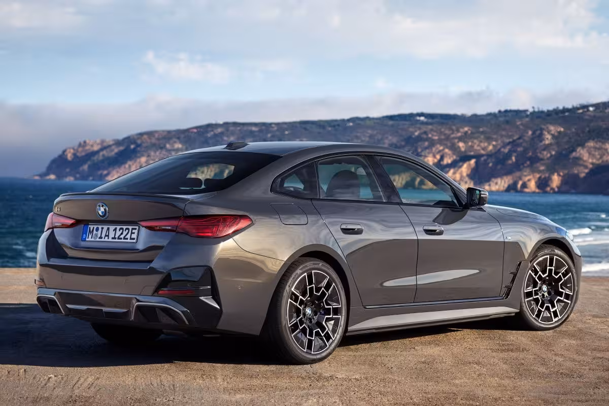 BMW i4