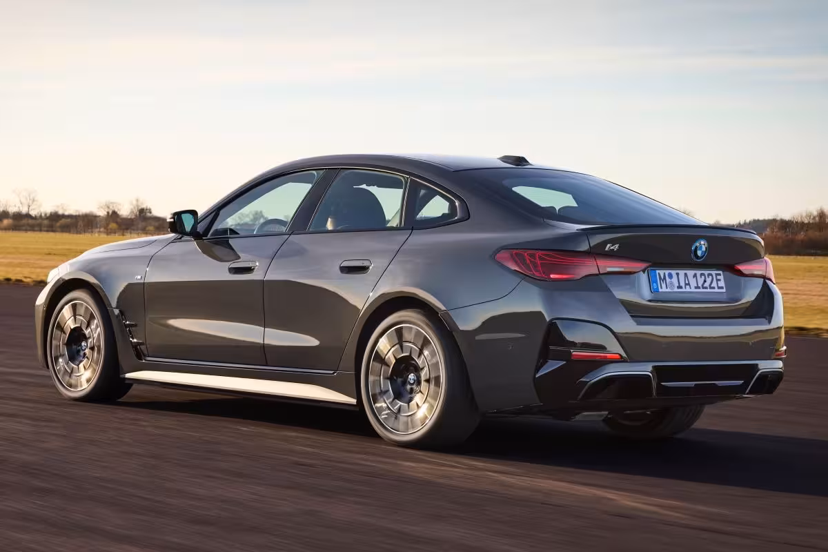 BMW i4