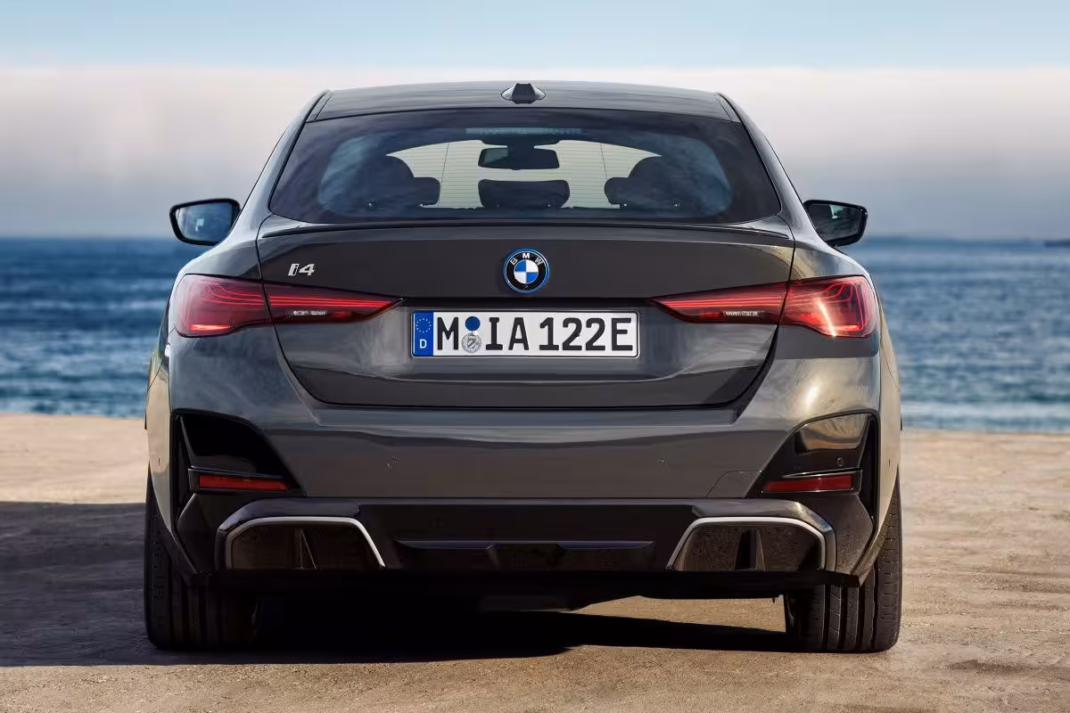 BMW i4