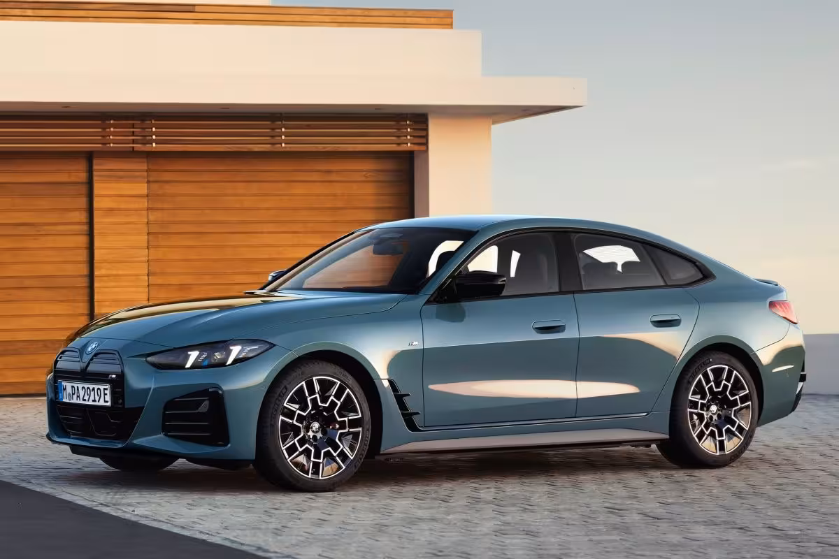 BMW i4