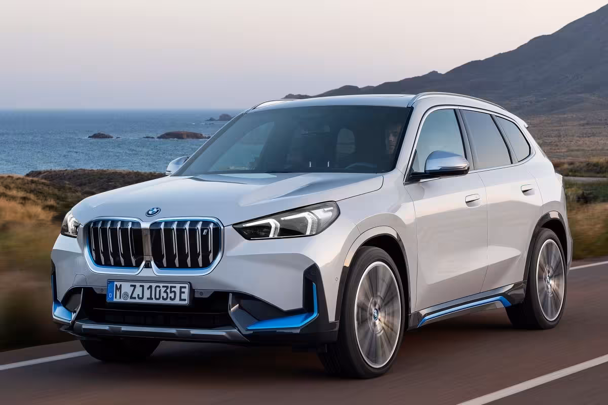 BMW iX1