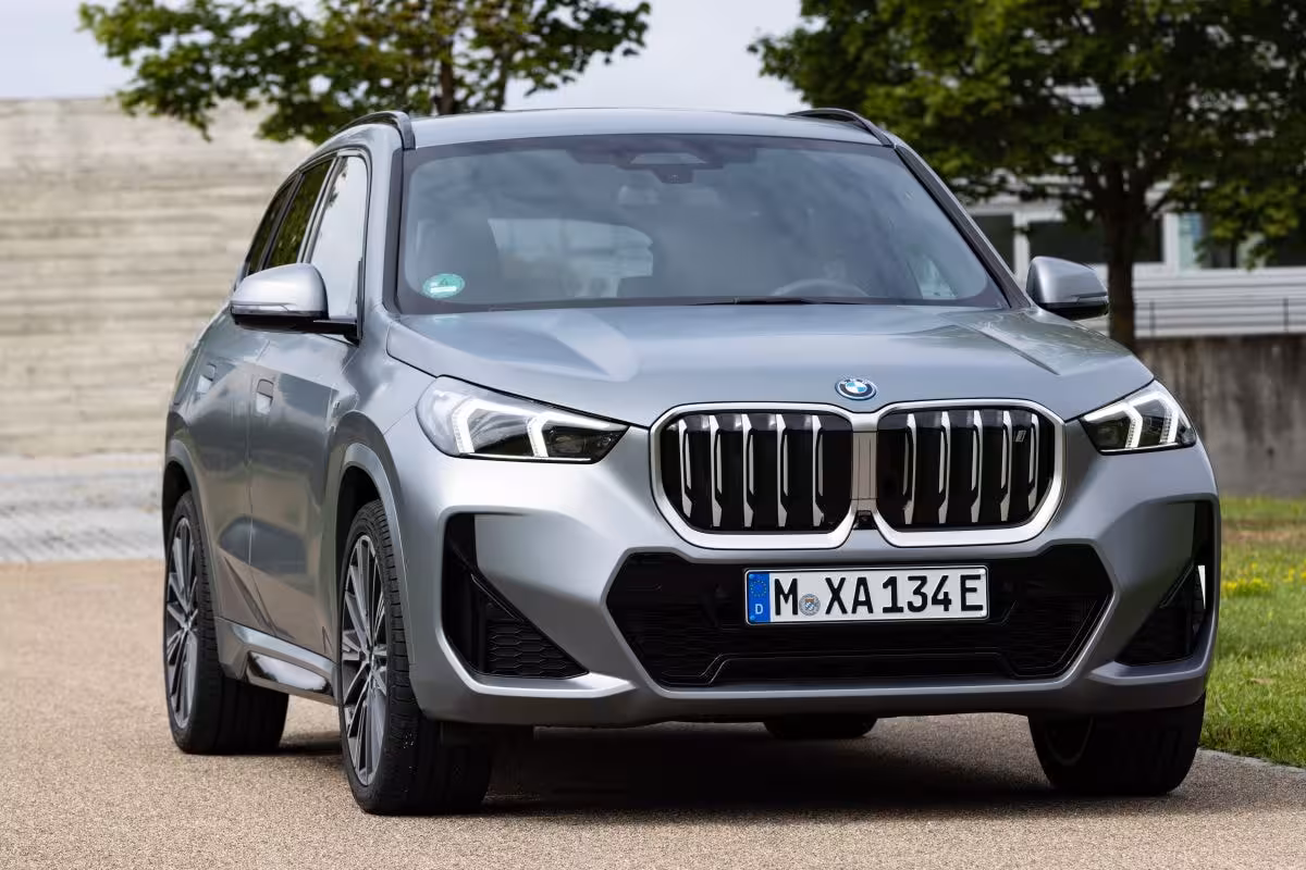 BMW iX1