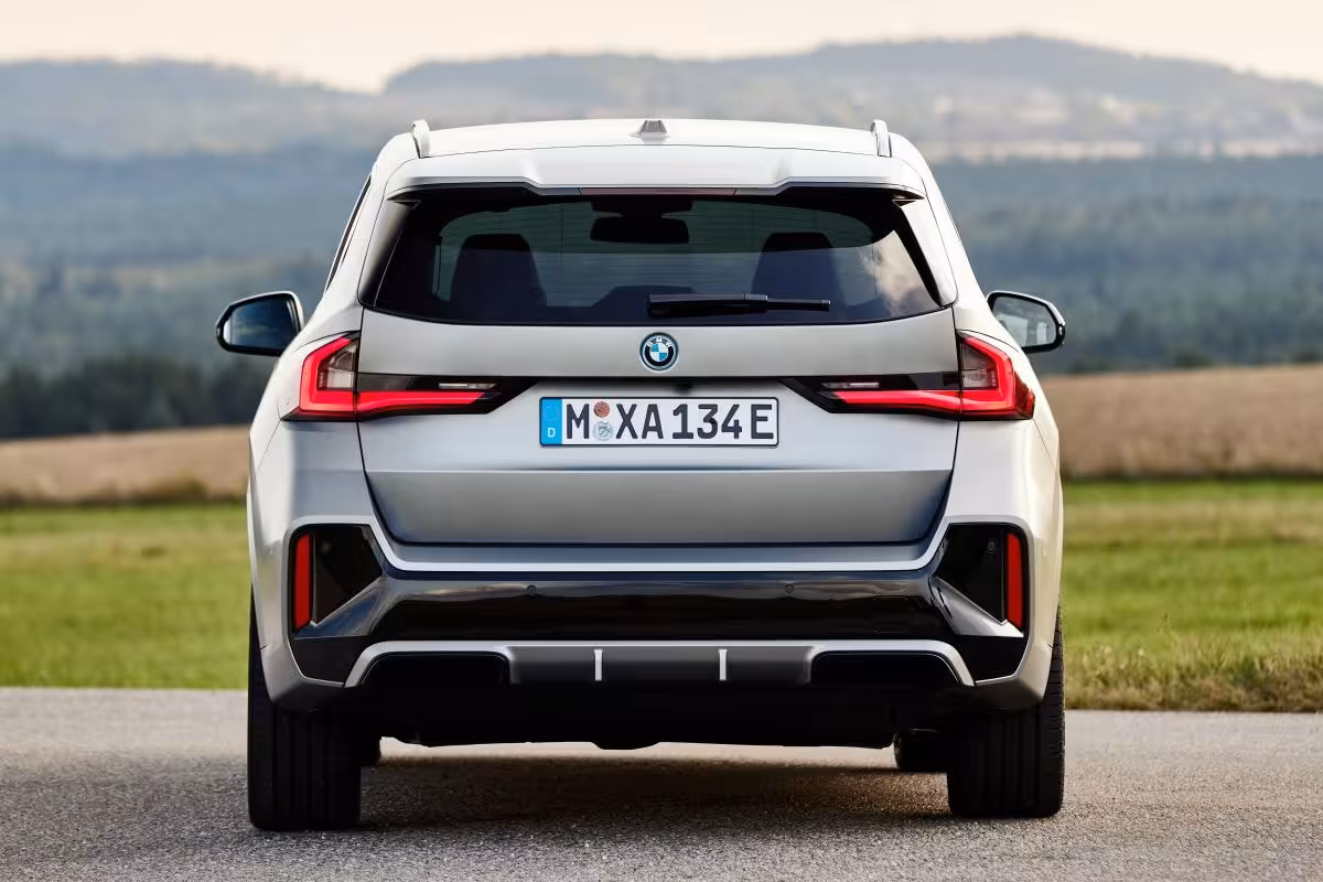 BMW iX1