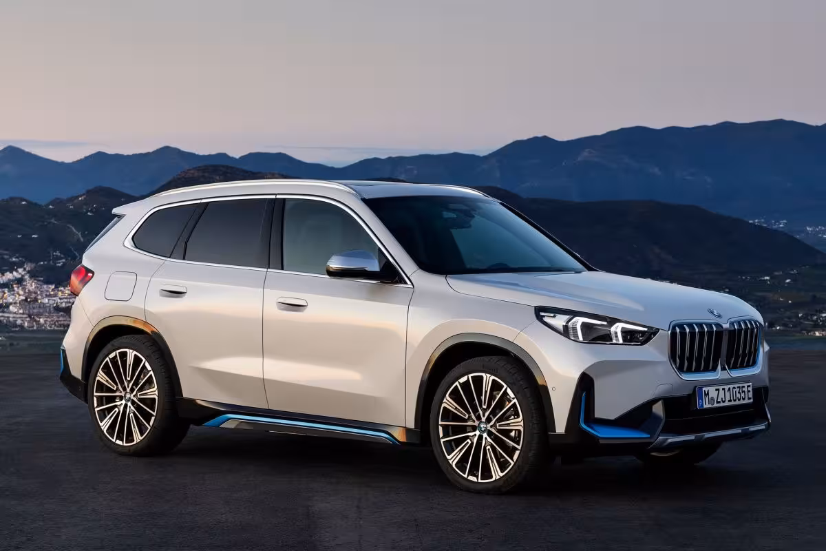 BMW iX1