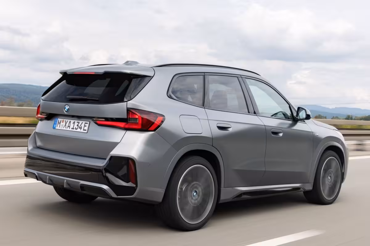 BMW iX1