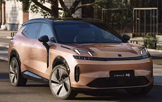Lynk & Co 08