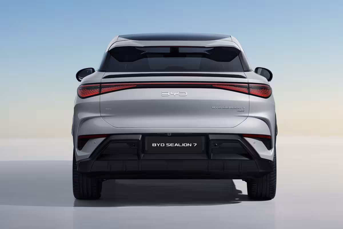BYD Sealion 7