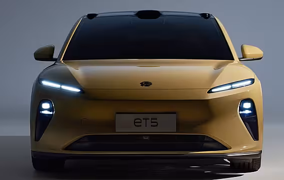 NIO ET5