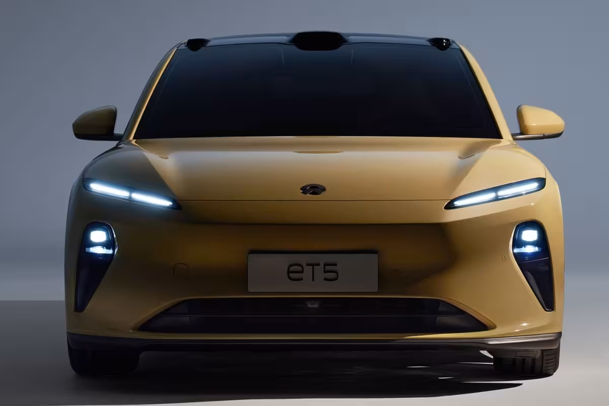NIO ET5